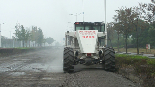 WR2300L，上海青浦大三渣路基冷再生