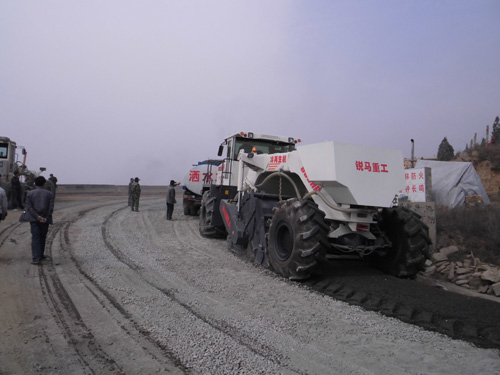 WR2300E，延安盤(pán)山道冷再生